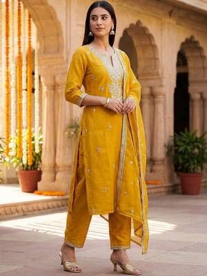 Women Ethnic Motifs Embroidered Regular Thread Work Kurta with Trousers & With Dupatta 3
