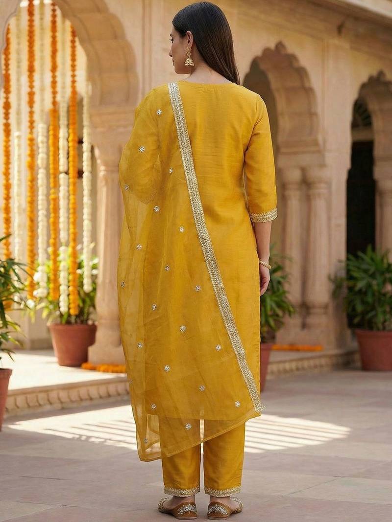 Women Ethnic Motifs Embroidered Regular Thread Work Kurta with Trousers & With Dupatta