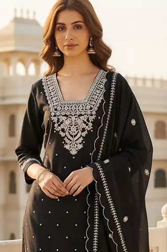 Women Ethnic Motifs Embroidered Regular Thread Work Pure Cotton Kurta with Trousers & With Dupatta