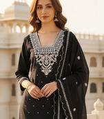 Women Ethnic Motifs Embroidered Regular Thread Work Pure Cotton Kurta with Trousers & With Dupatta
