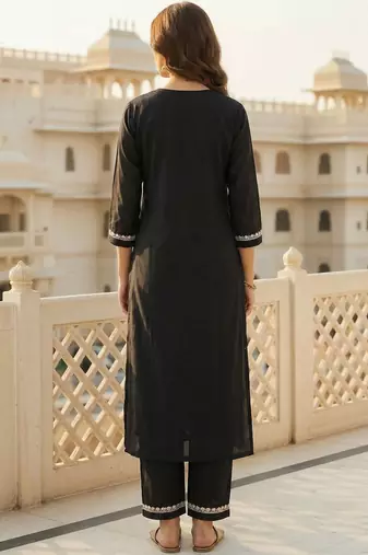 Women Ethnic Motifs Embroidered Regular Thread Work Pure Cotton Kurta with Trousers & With Dupatta