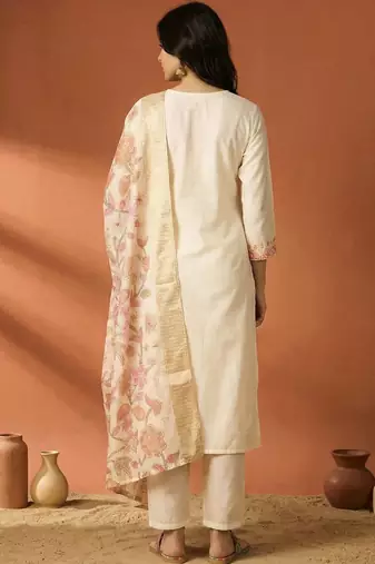 Women Ethnic Motifs Embroidered Regular Thread Work Kurta with Trousers & With Dupatta