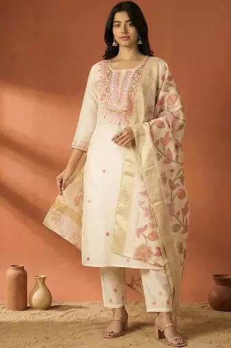 Women Ethnic Motifs Embroidered Regular Thread Work Kurta with Trousers & With Dupatta