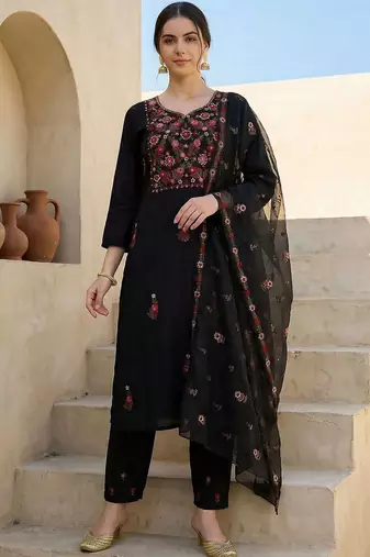 Women Floral Embroidered Regular Thread Work Kurta with Trousers & With Dupatta