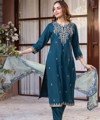 Women Ethnic Motifs Embroidered Regular Thread Work Kurta with Trousers & With Dupatta 2