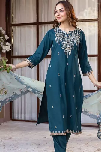 Women Ethnic Motifs Embroidered Regular Thread Work Kurta with Trousers & With Dupatta