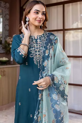 Women Ethnic Motifs Embroidered Regular Thread Work Kurta with Trousers & With Dupatta