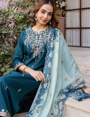 Women Ethnic Motifs Embroidered Regular Thread Work Kurta with Trousers & With Dupatta 4