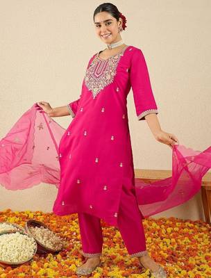 Women Ethnic Motifs Embroidered Regular Thread Work Kurta with Trousers & With Dupatta 3