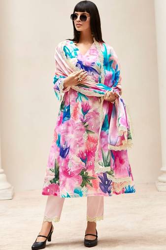 Women Floral Printed Regular Thread Work Kurta with Trousers & With Dupatta