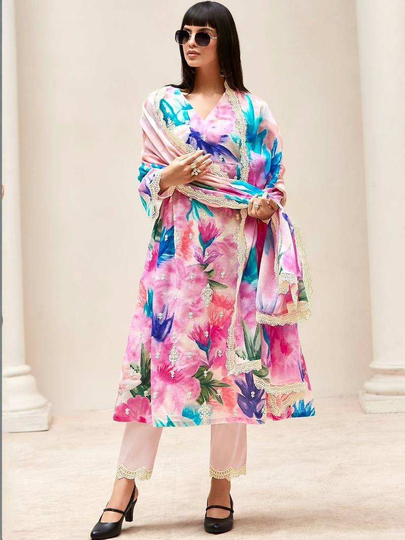 Women Floral Printed Regular Thread Work Kurta with Trousers & With Dupatta