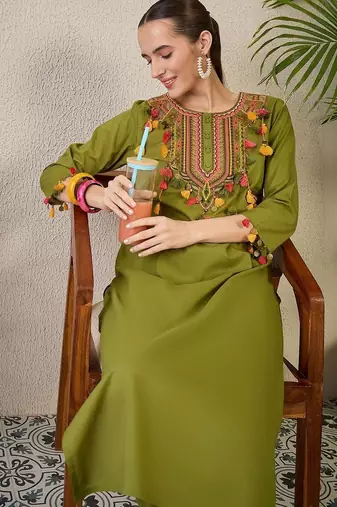Women Ethnic Motifs Embroidered Regular Thread Work Pure Cotton Kurta with Trousers