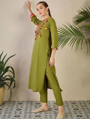 Women Ethnic Motifs Embroidered Regular Thread Work Pure Cotton Kurta with Trousers 4
