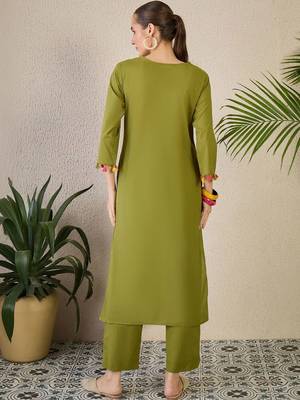 Women Ethnic Motifs Embroidered Regular Thread Work Pure Cotton Kurta with Trousers 6
