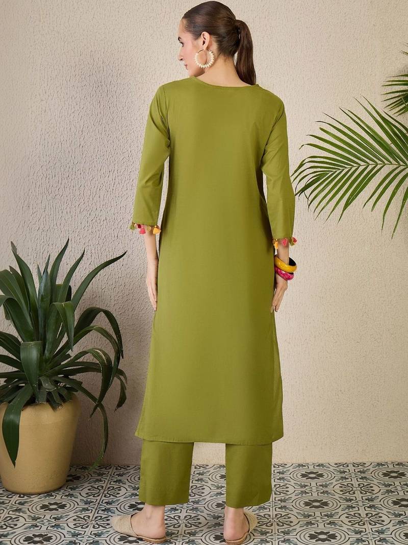 Women Ethnic Motifs Embroidered Regular Thread Work Pure Cotton Kurta with Trousers