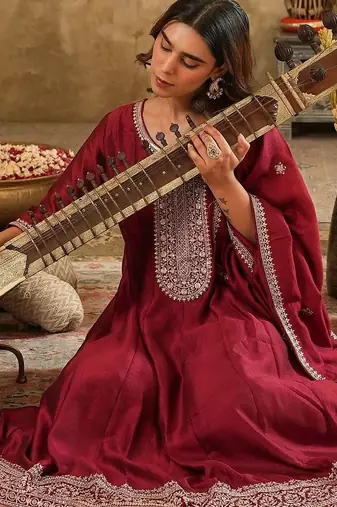 Women Ethnic Motifs Embroidered Regular Thread Work Kurta with Trousers & With Dupatta