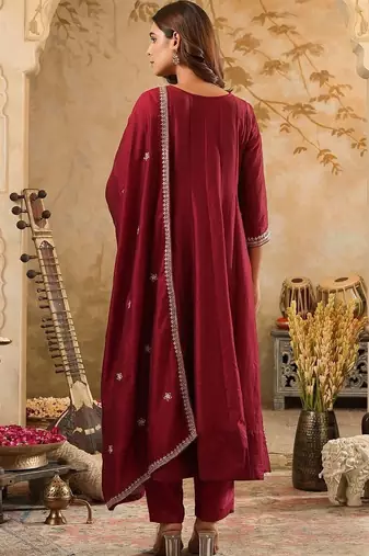 Women Ethnic Motifs Embroidered Regular Thread Work Kurta with Trousers & With Dupatta