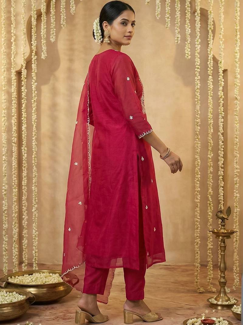 Women Ethnic Motifs Embroidered Regular Thread Work Kurta with Trousers & With Dupatta