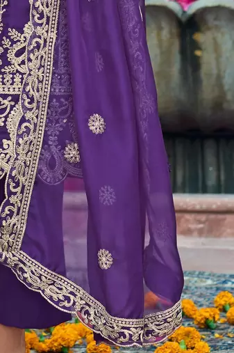 Women Ethnic Motifs Embroidered Regular Thread Work Kurta with Trousers & With Dupatta
