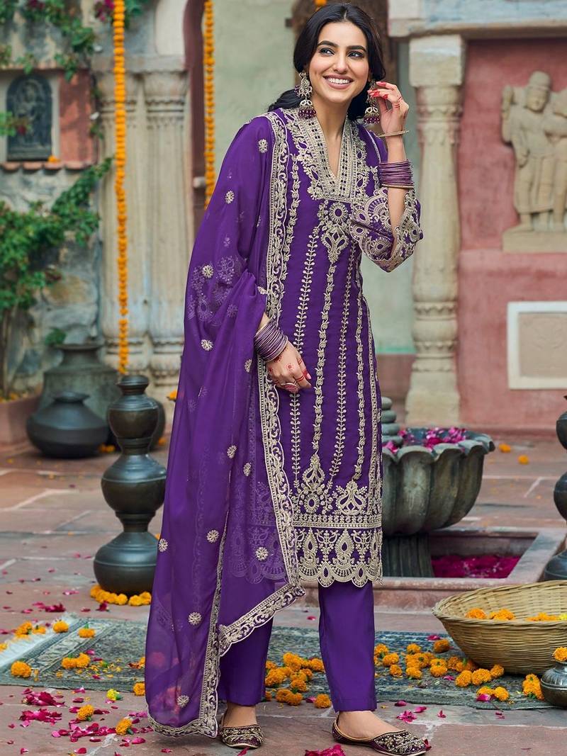 Women Ethnic Motifs Embroidered Regular Thread Work Kurta with Trousers & With Dupatta