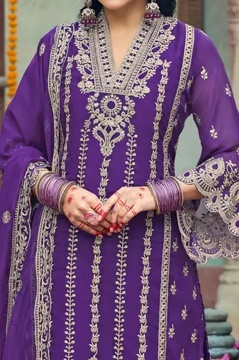 Women Ethnic Motifs Embroidered Regular Thread Work Kurta with Trousers & With Dupatta