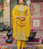 Ethnic Motifs Embroidered Regular Thread Work Kurta with Trousers & With Dupatta