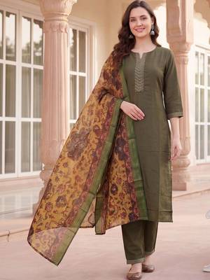 Women Ethnic Motifs Embroidered Regular Thread Work Kurta with Trousers & With Dupatta 1