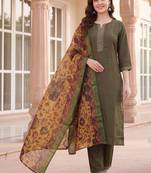 Women Ethnic Motifs Embroidered Regular Thread Work Kurta with Trousers & With Dupatta