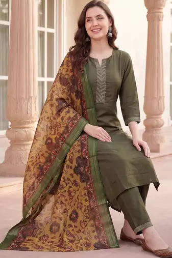 Women Ethnic Motifs Embroidered Regular Thread Work Kurta with Trousers & With Dupatta