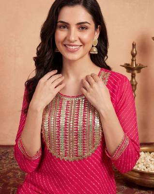 Women Printed Regular Kurta with Trousers & With Dupatta 2