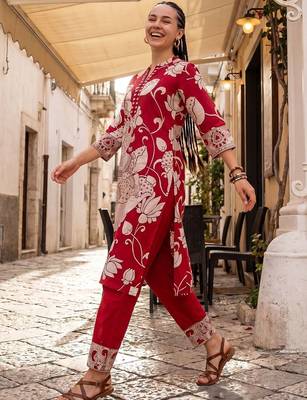 Women Ethnic Motifs Printed Regular Cotton Kurta with Trousers 3