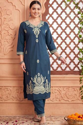 Women Ethnic Motifs Embroidered Regular Thread Work  Cotton Kurta with Trousers