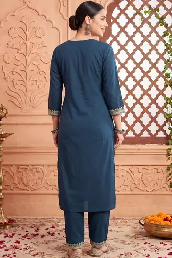 Women Ethnic Motifs Embroidered Regular Thread Work Pure Cotton Kurta with Trousers