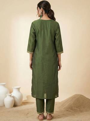 Women Ethnic Motifs Embroidered Regular Thread Work Kurta with Trousers & With Dupatta 7