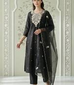 Women Ethnic Motifs Embroidered Regular Thread Work Kurta with Trousers & With Dupatta