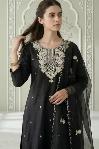 Women Ethnic Motifs Embroidered Regular Thread Work Kurta with Trousers & With Dupatta