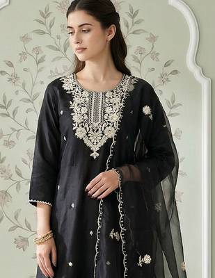 Women Ethnic Motifs Embroidered Regular Thread Work Kurta with Trousers & With Dupatta 5