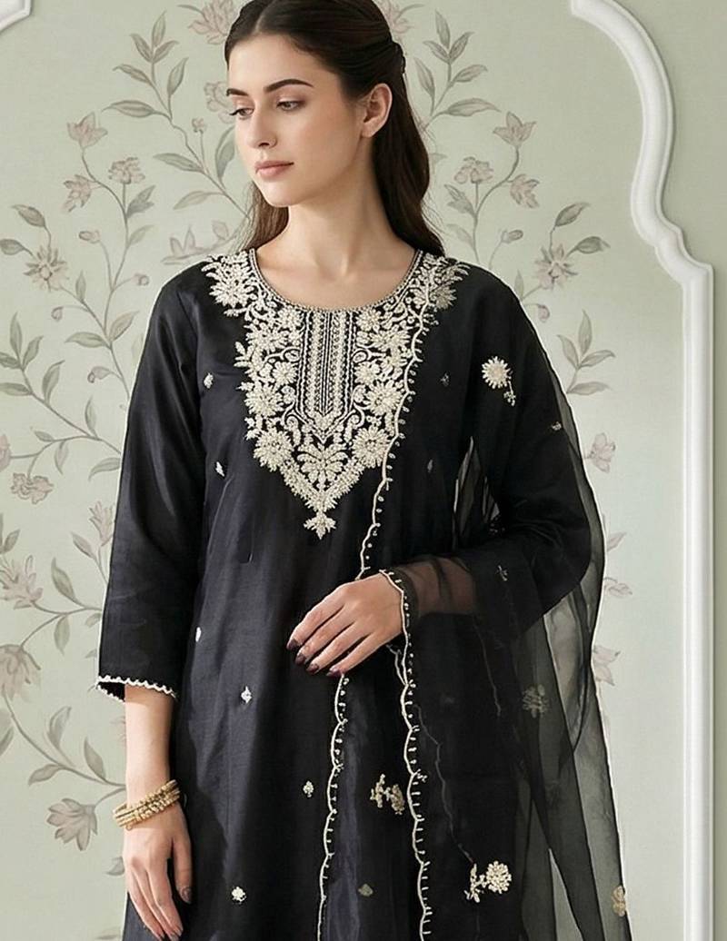 Women Ethnic Motifs Embroidered Regular Thread Work Kurta with Trousers & With Dupatta