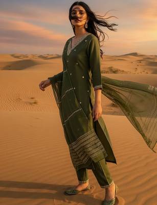 Women Ethnic Motifs Embroidered Regular Thread Work Kurta with Trousers & With Dupatta 3