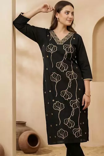 Women Floral Embroidered Regular Thread Work Kurta with Trousers