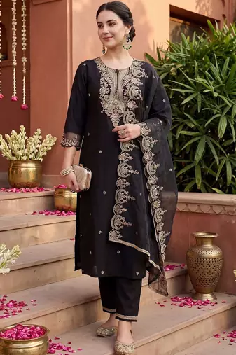 Women Ethnic Motifs Embroidered Regular Thread Work Liva Kurta with Trousers & With Dupatta
