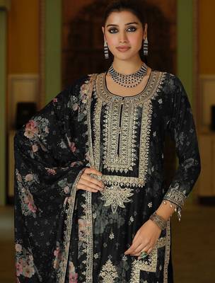 Women Floral Printed Regular Thread Work Kurta with Palazzos & With Dupatta 2