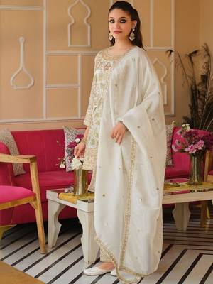 Women Ethnic Motifs Embroidered Regular Thread Work Kurta with Trousers & With Dupatta 3