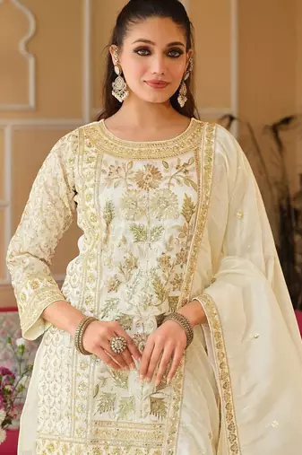 Women Ethnic Motifs Embroidered Regular Thread Work Kurta with Trousers & With Dupatta