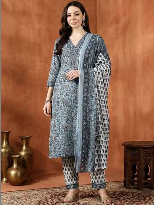 Women Floral Printed Regular Pure Cotton Kurta with Trousers & With Dupatta 1