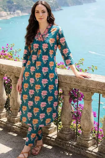 Women Floral Printed Regular Thread Work Pure Cotton Kurta with Trousers