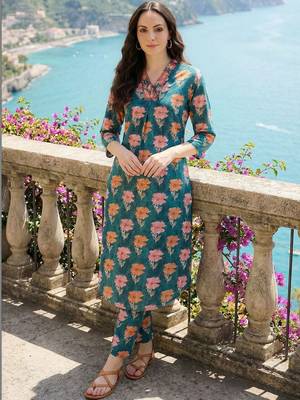 Women Floral Printed Regular Thread Work Pure Cotton Kurta with Trousers 6