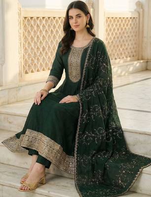 Women Ethnic Motifs Embroidered Empire Thread Work Kurta with Trousers & With Dupatta 5