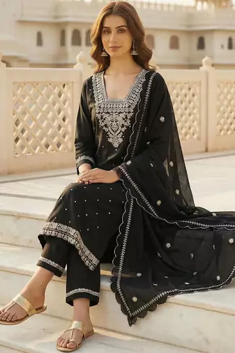 Women Ethnic Motifs Thread Work Pure Cotton Kurta with Trousers & Dupatta
