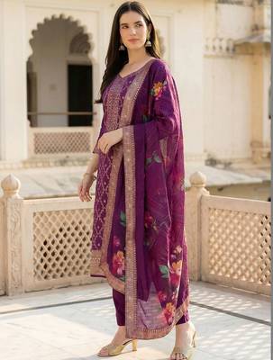 Women Ethnic Motifs Regular Kurta with Trousers & With Dupatta 3